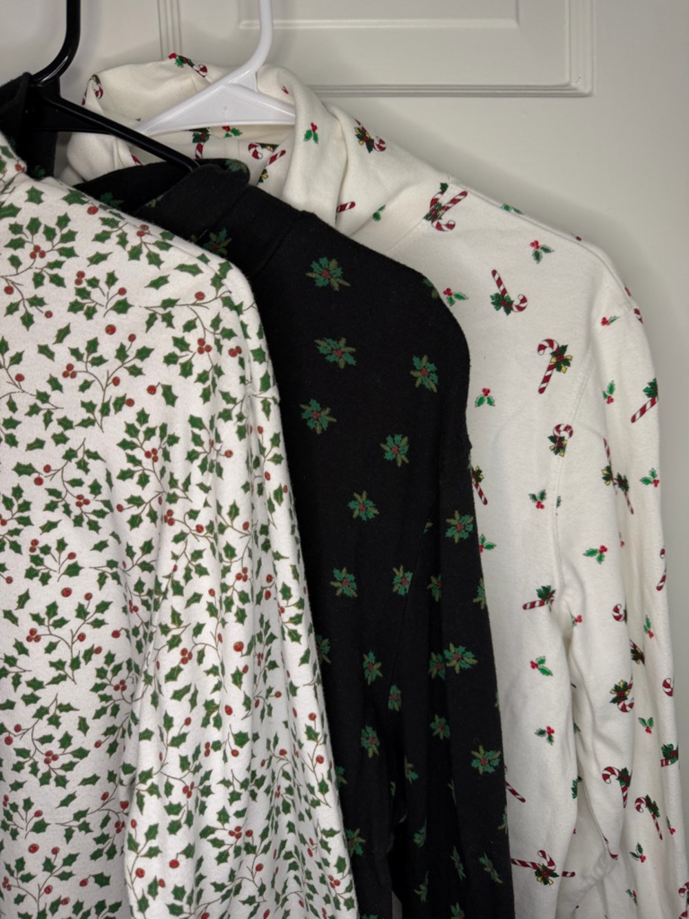 Vintage Holiday Turtleneck Bundle | Holly + Candy Cane Prints | XL/L